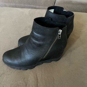 Sorel Joan of arctic booties